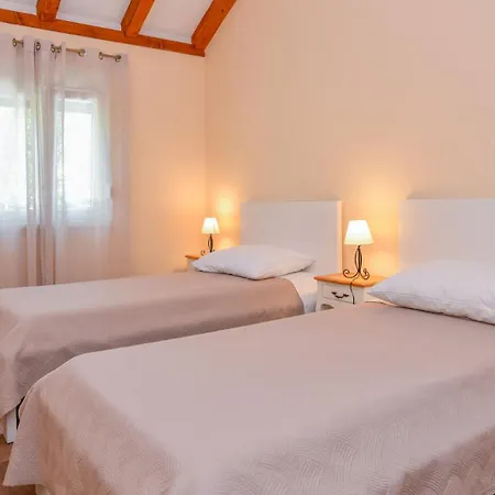 Mint - By Guide Villa Spalato